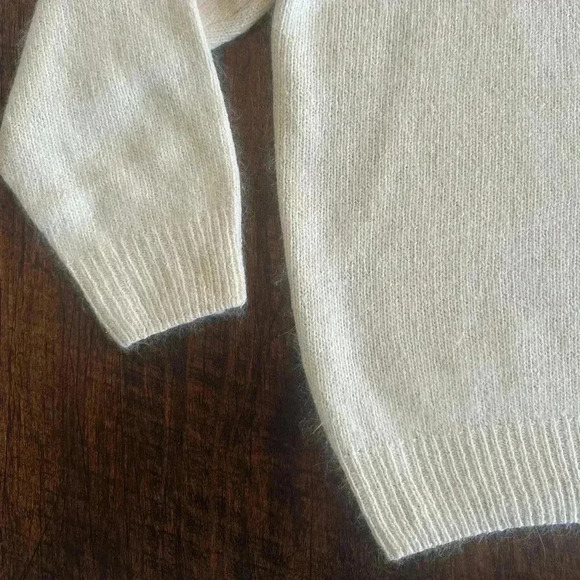 All Points | Vintage Silk/Angora/Lambswool Blend Crewneck Embellished Sweater - Picture 4 of 5